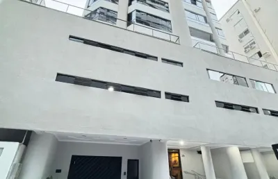 Apartamento com 3 quartos  mobiliado e equipado na quadra mar