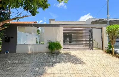 Casa à venda no condomínio jardim metodista – caldas novas!