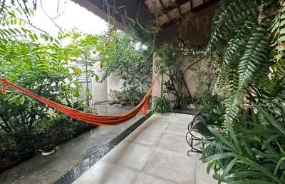 Encontre sua casa dos sonhos em caldas novas no tranquilo bairro do itaguaí i.