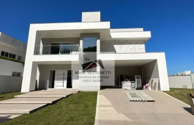 Casa de altíssimo padrão na paia de ingleses em condomínio fechado com toda a infraestrutura e segurança!