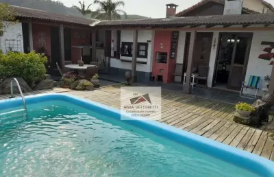 Casa padrão para venda em ingleses do rio vermelho florianópolis-sc