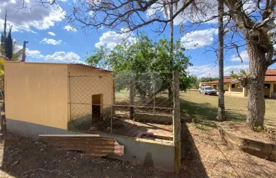 Chácara / sítio com 3 quartos à venda na Avenida Moisés Esteves Torres, Jardim Munique, São Carlos