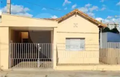 Casa com 3 quartos à venda na Rua Voluntários da Pátria, 644, Centro, Araraquara