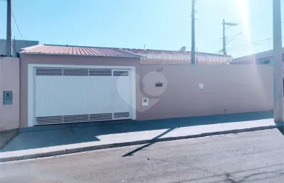 Casa com 2 quartos à venda na Rua Rio São Francisco, 205, Jardim Jóckei Club A, São Carlos