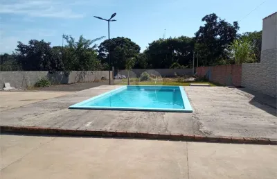 Maravilhosa chácara no aracê de santo antonio recém construída, com uma construção de 230m²