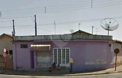 Casa com 3 quartos à venda na Rua Matão, 462, Centro, Ibaté