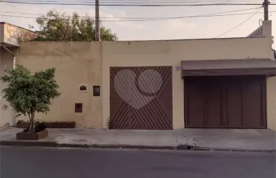 Casa com 3 quartos à venda na Rua Francisco Possa, 91, Parque Santa Felícia Jardim, São Carlos