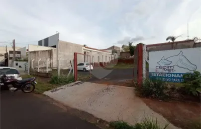 Terreno à venda na Rua General Osório, 1364, Jardim São Carlos, São Carlos