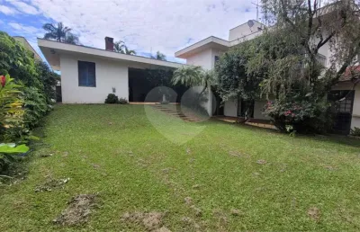Casa à venda . aceita permuta por apto. ou casa ,em condomínio na cidade são paulo ou bauru.