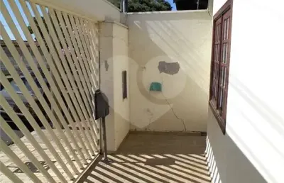 Casa com 1 quarto à venda na Rua Sebastião de Moraes, 487, Planalto Paraíso, São Carlos