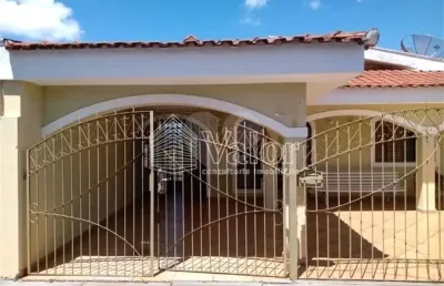 Casa com 4 quartos à venda na Rua Antônio Narvais, 231, Vila Brasília, São Carlos