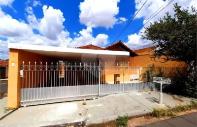 Casa com 2 quartos à venda na Rua Josué Marques Martins, 3630, Vila Rancho Velho, São Carlos