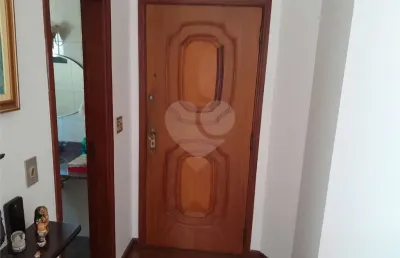 Apartamento no edifício professora benedita stahl sodré