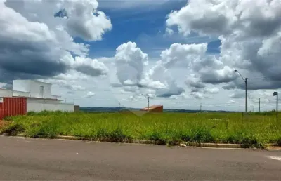 Terreno à venda na Rua Marcos Roberto Ramos, 1, Residencial Arcoville, São Carlos