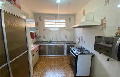 Casa com 3 quartos à venda na Avenida Grécia, 628, Vila Prado, São Carlos