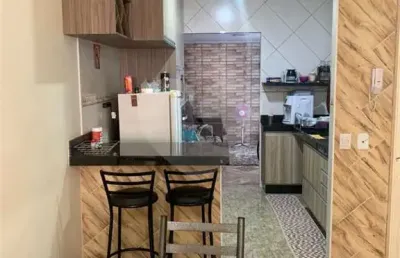 Casa com 2 quartos e 2 banheiros à venda moradas iii