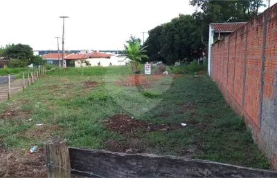Terreno com 441 m² de área total no jardim munique.