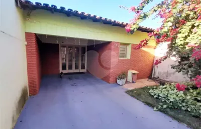 Casa com 4 quartos à venda na Rua Peru, 350, Vila Brasília, São Carlos