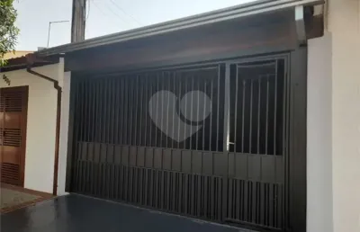 Casa com 3 quartos à venda na Rua Sebastião Sampaio Osório, 1446, Parque Santa Felícia Jardim, São Carlos