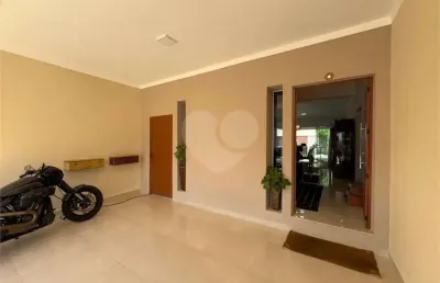 Casa em condomínio fechado com 3 quartos à venda na Avenida Pedro Muszkat, 911, Residencial Samambaia, São Carlos