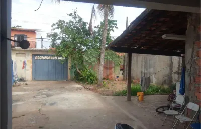 Casa com 2 quartos à venda na Rua Winston Monteiro Ricetti, 380, Residencial Itamarati, São Carlos