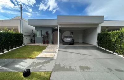 Casa em condomínio fechado com 3 quartos à venda na Avenida Professora Maria de Cresci Leopoldino, 755, Condomínio Residencial Quebec, São Carlos