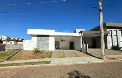 Casa térrea à venda no parque faber iii – conforto e elegância