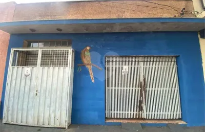 Casa com 3 quartos à venda na Avenida Teixeira de Barros, 712, Vila Prado, São Carlos