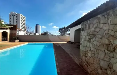 Casa para aluguel na rua são joaquim – excelente ponto comercial com piscina