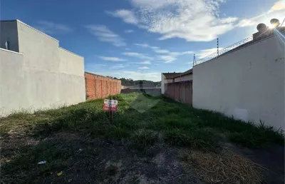 Terreno à venda na Rua Syllas da Silva Rosa, 210, Jardim Embaré, São Carlos