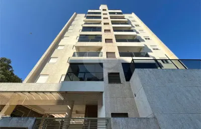 Apartamento mobiliado com 2 dormitórios sendo 1 suíte