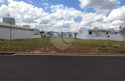 Terreno à venda na Passeio das Magnólias, 1060, Parque Faber Castell IV, São Carlos