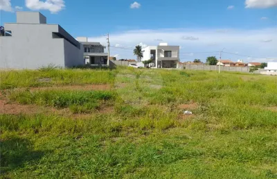 Terreno à venda na Avenida dos Sanhaços, 1179, Jardim Araucária, São Carlos