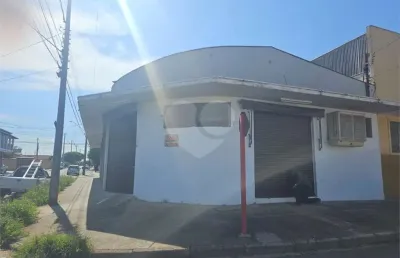 Casa comercial à venda na Rua Rafael de Senzi, 732, Jardim São João Batista, São Carlos
