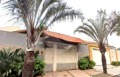 Casa com 2 quartos à venda na Avenida Benedito de Souza, 186, Jardim Munique, São Carlos