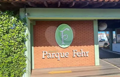 Casa com 03 dormitórios á venda, no parque fher, em são carlos-sp.