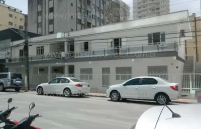 Casa com 7 quartos para alugar na Rua 258, 74, Meia Praia, Itapema