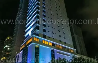 Apartamento à venda na Rua 234, 349, Meia Praia, Itapema