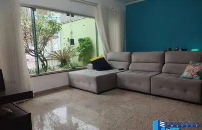 Sobrado bairro jardim excelente para comércio ou residência