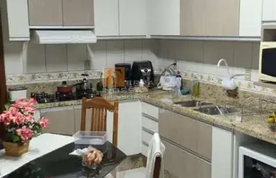 Casa 02 dormitórios bairro santa fé em caxias do sul - rs