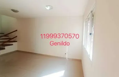 Sobrado em condominio 2 quartos  2 suite sala cozinha 2 vaga quintal fl55
