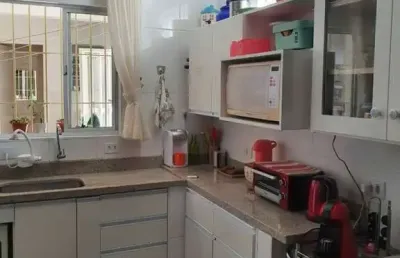 Vendo sobrado, 3 dorms, 2 suites, 2 vagas, churraqueira, amplo quintal  - fl22
