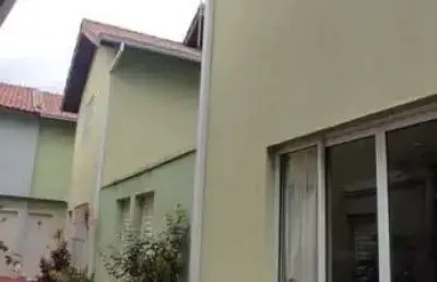 Aconchegante sobrado de 77m² em condomínio fechado fl43