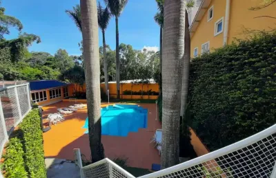 Sobrado luxuoso com 3 dormitórios e lazer completo em condomínio fechado fl43