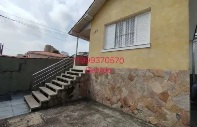 Sobrado 2 quartos 1 vaga quintal sala cozinha grade aceita pet facil acesso ao metro fl55