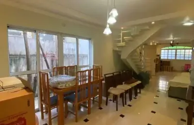 Sobrado amplo com quintal e edícula na vila são francisco. fl43