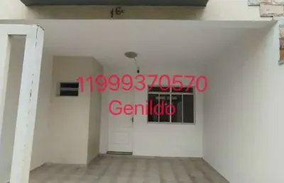 Sobraso em condominio 2 quartos 2 vagas quintal armários planejados  aceita pet