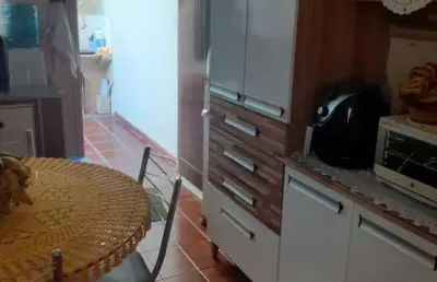 Venda butanta sobrado 125m² 03 dormitórios 01 (suíte ) 04 banhos e duas vagas de garagens-fl38