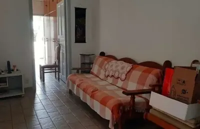 Vendo casa térrea, com 2 dorms,1 vaga, edícula e quintal - fl22