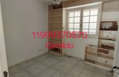 Sobrado 3 quartos 1 suite 2 vagas quintal salão fácil acesso ao metro aceita pet fl55